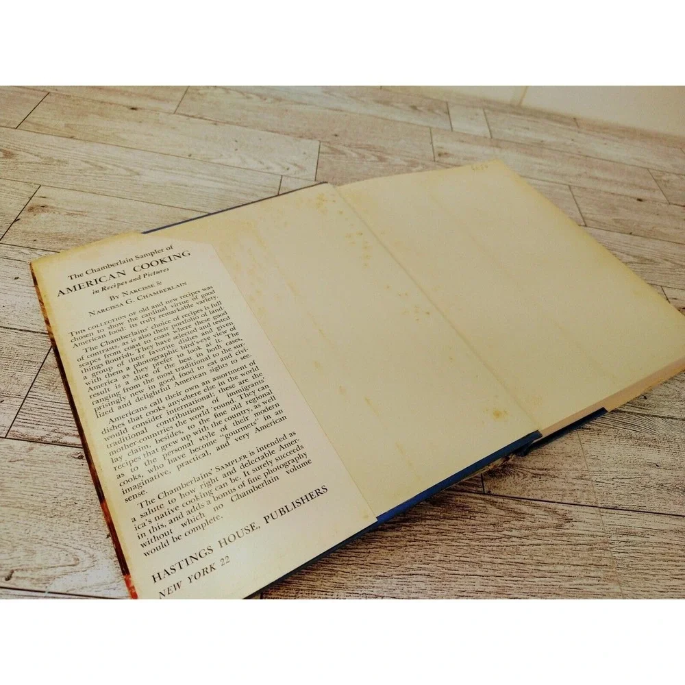 Chamberlain Sampler American Cooking 1961 HCDJ Vintage Cookbook Regional Recipes